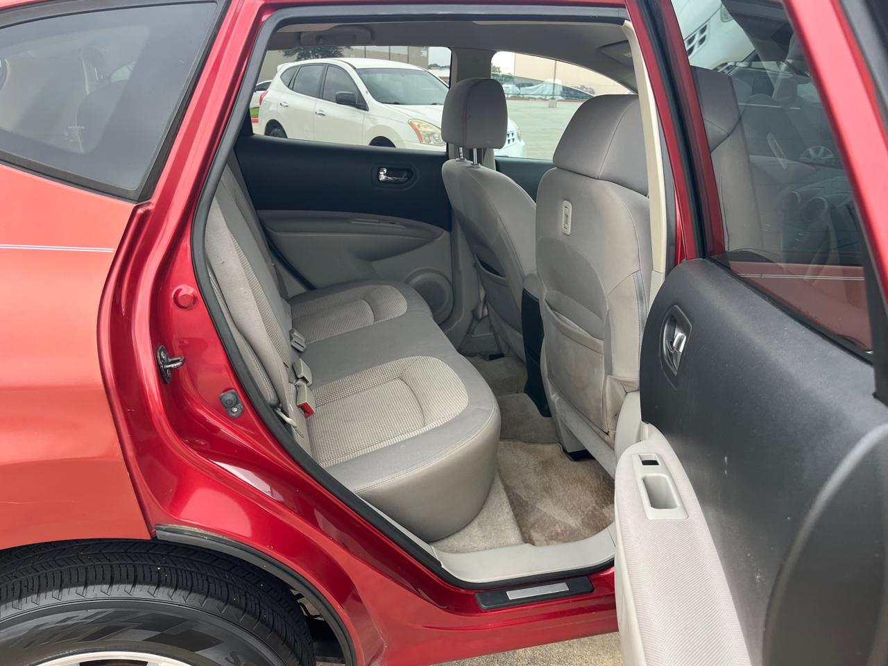 Nissan Rogue S 2WD 2013
