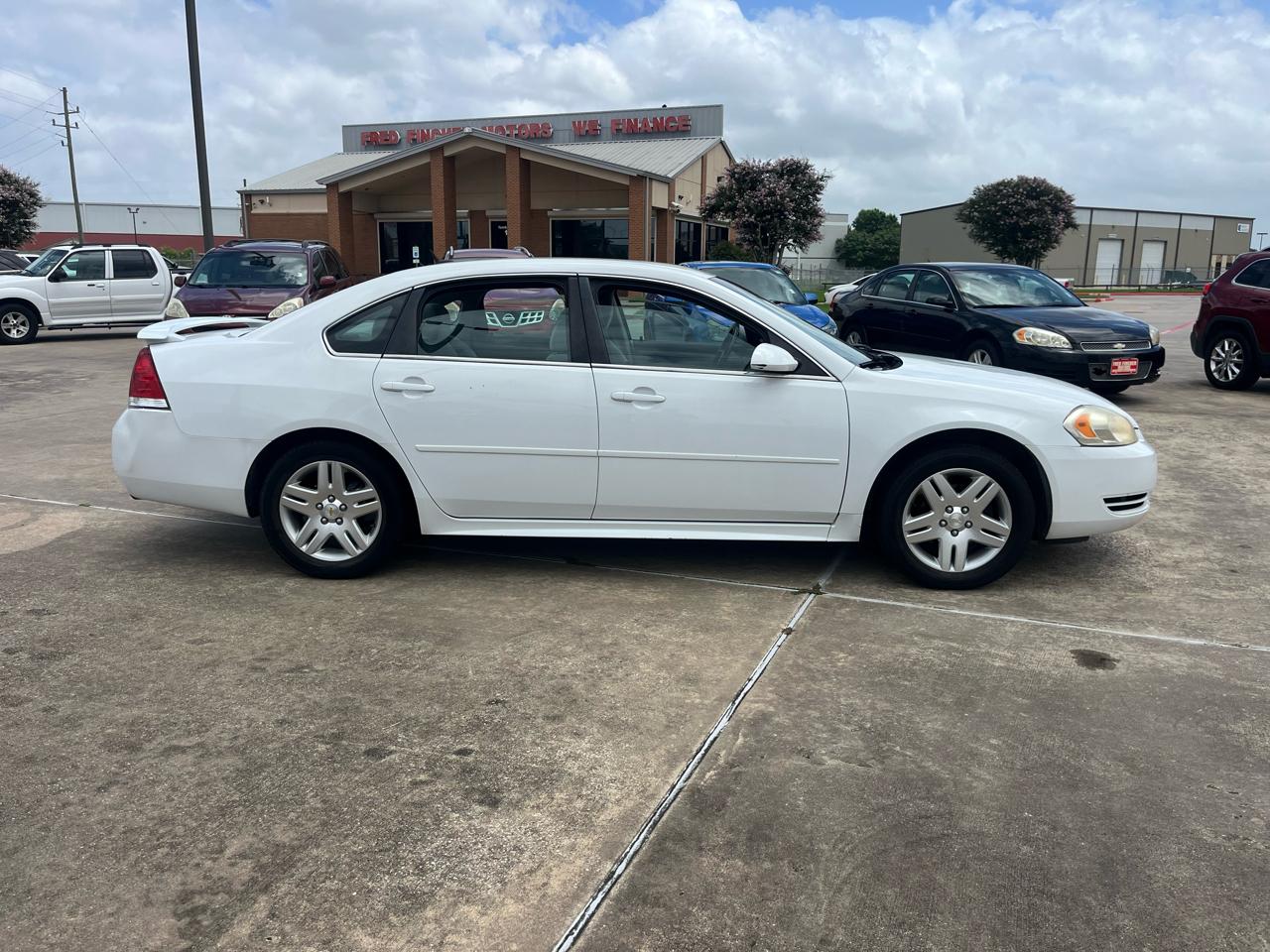 Chevrolet Impala LT (Fleet) 2012