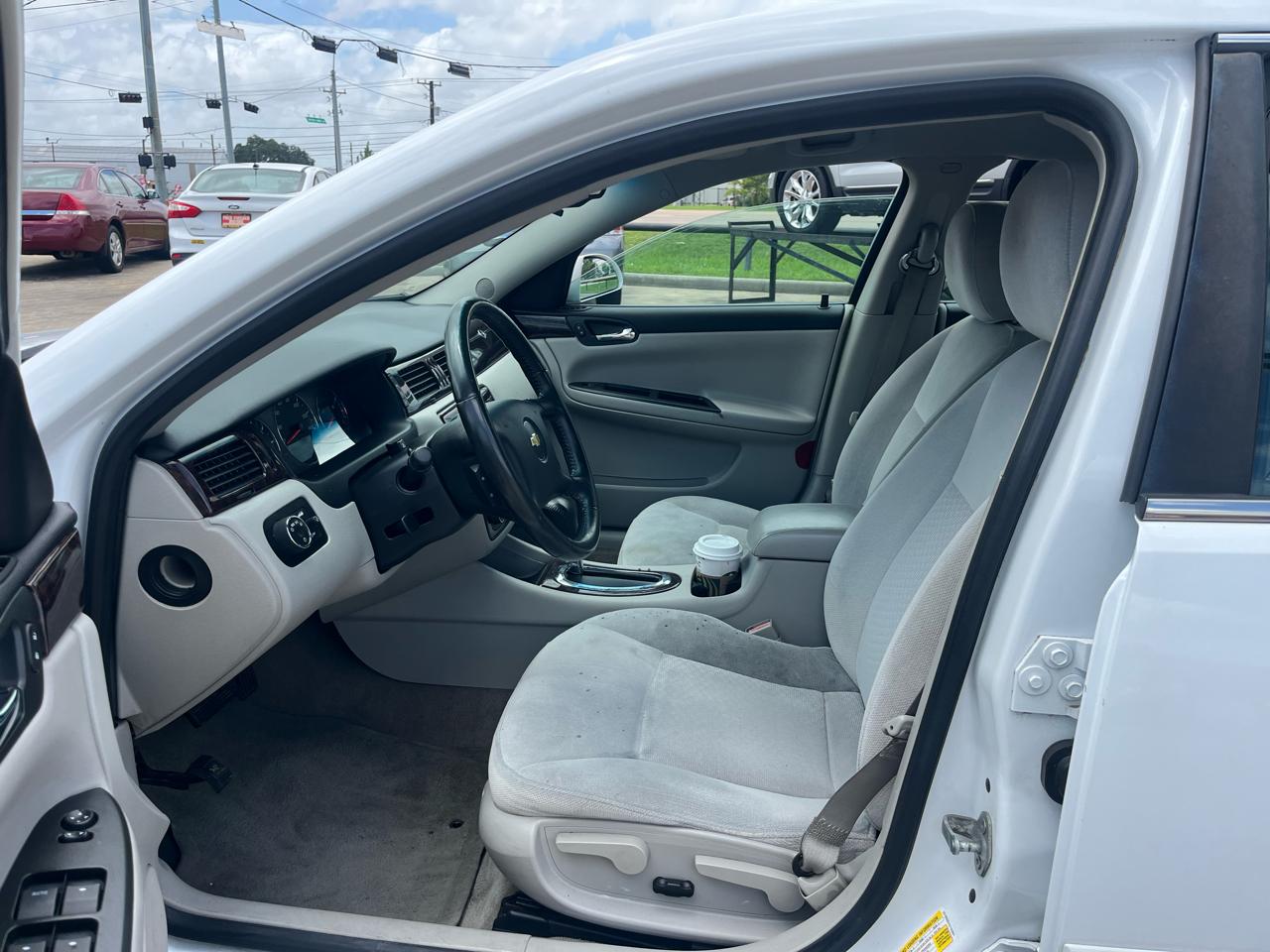 Chevrolet Impala LT (Fleet) 2012