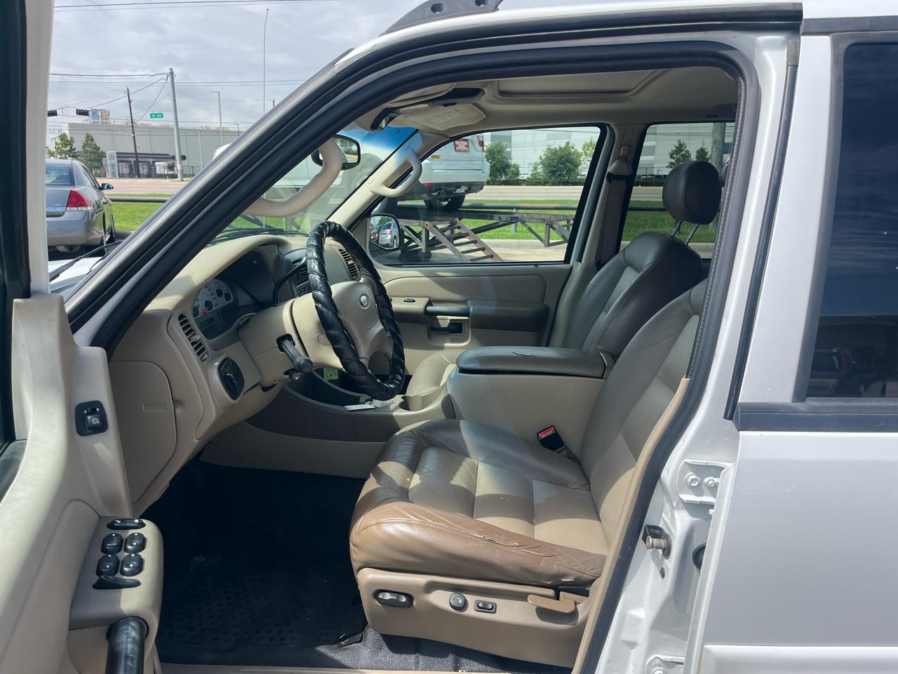 Ford Explorer Sport Trac XLS 4WD 2005
