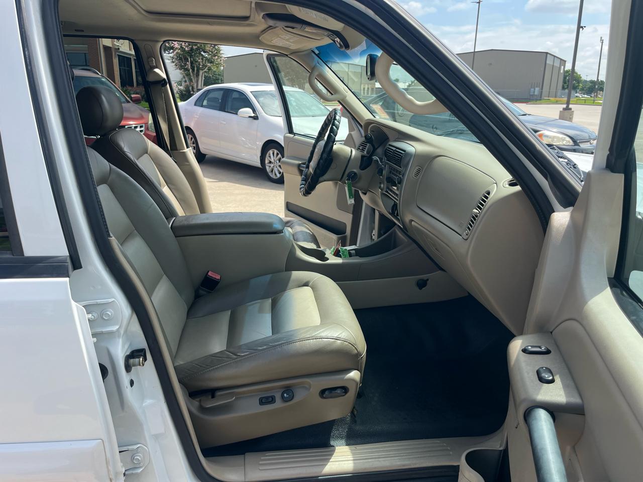 Ford Explorer Sport Trac XLS 4WD 2005