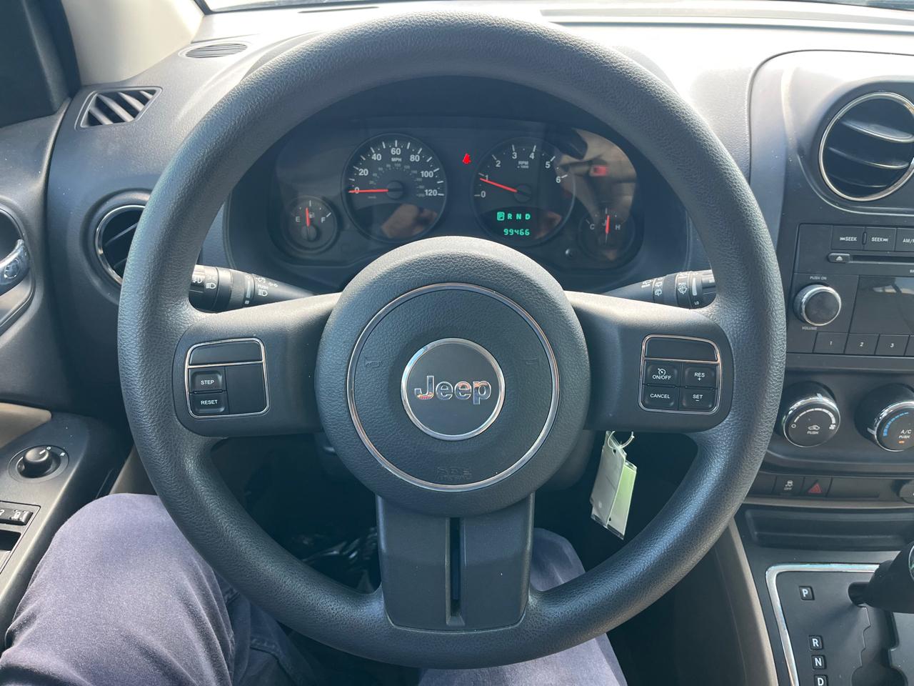 Jeep Compass Sport FWD 2012