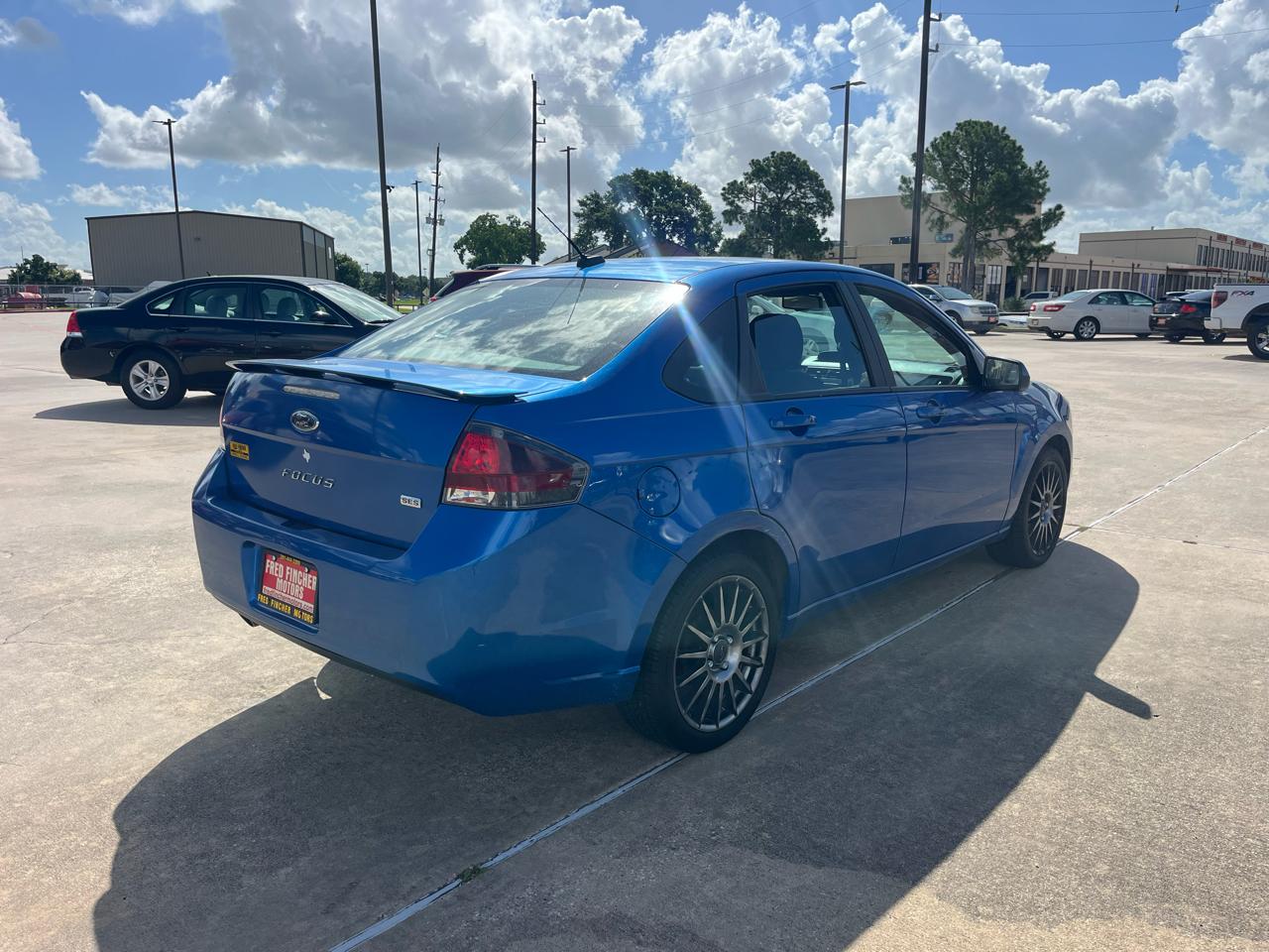 Ford Focus SES Sedan 2011