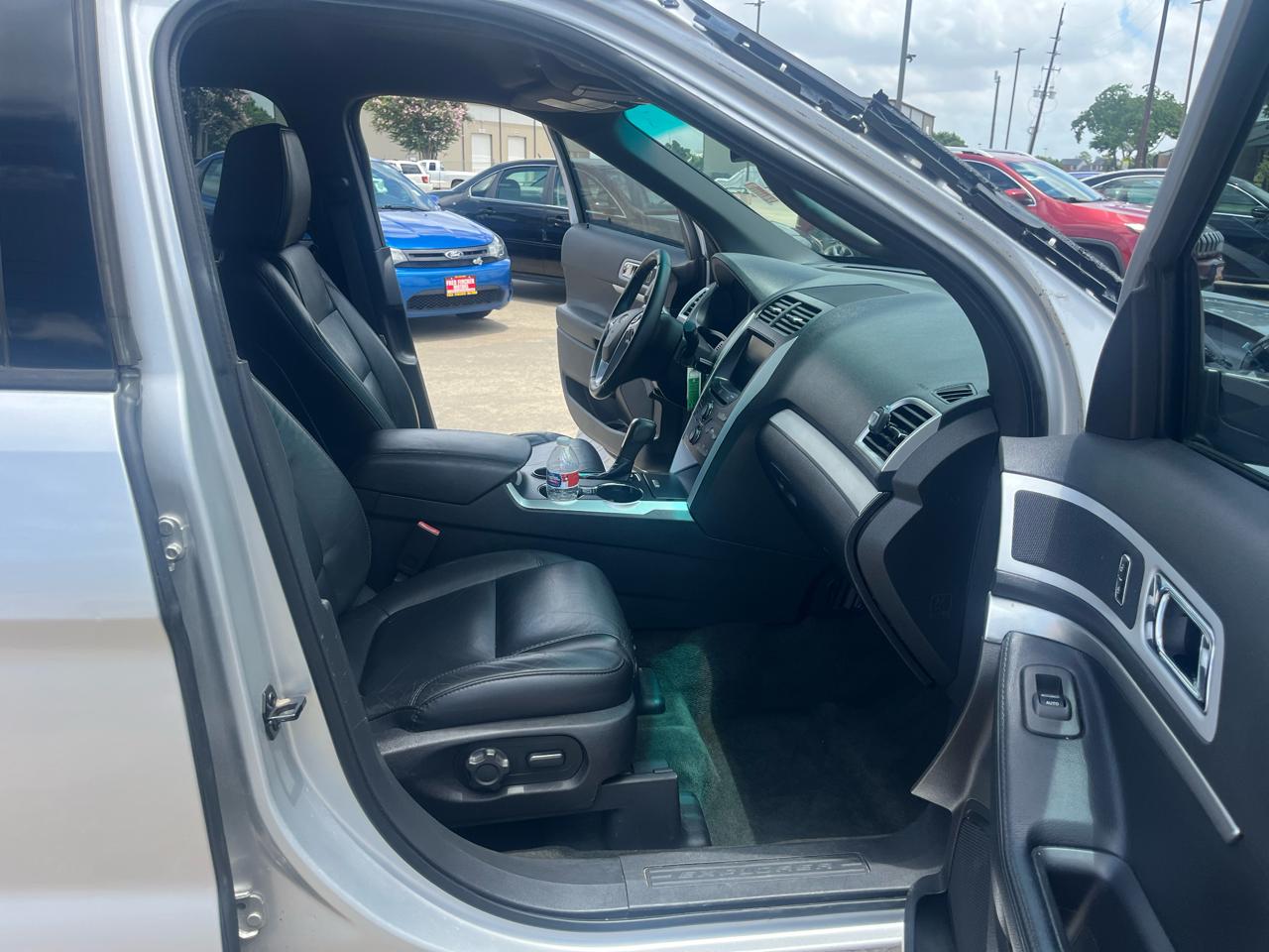 Ford Explorer XLT FWD 2014