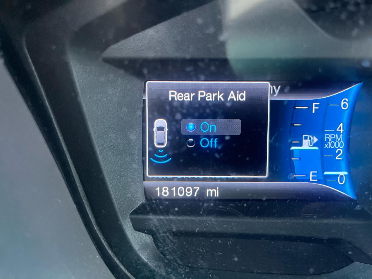 Ford Explorer XLT FWD 2014