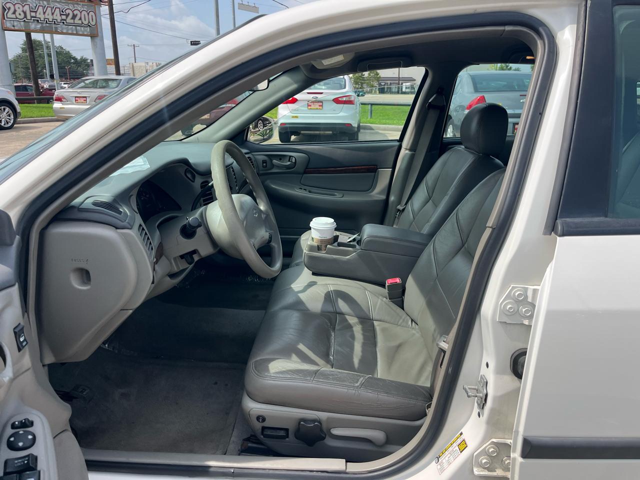 Chevrolet Impala Base 2004