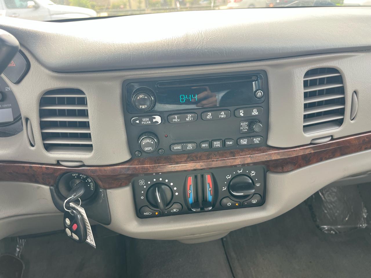 Chevrolet Impala Base 2004