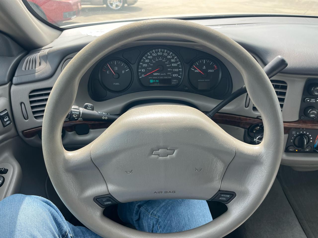 Chevrolet Impala Base 2004