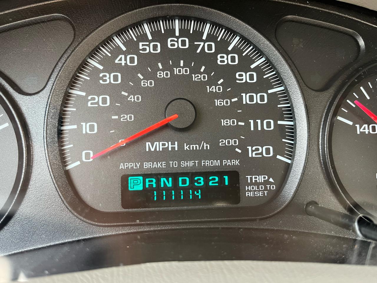 Chevrolet Impala Base 2004