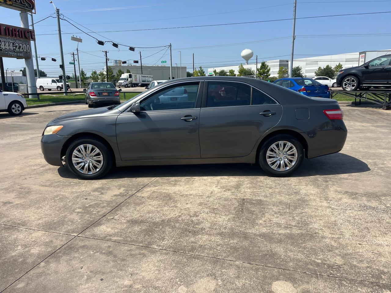 Toyota Camry SE 5-Spd AT 2009