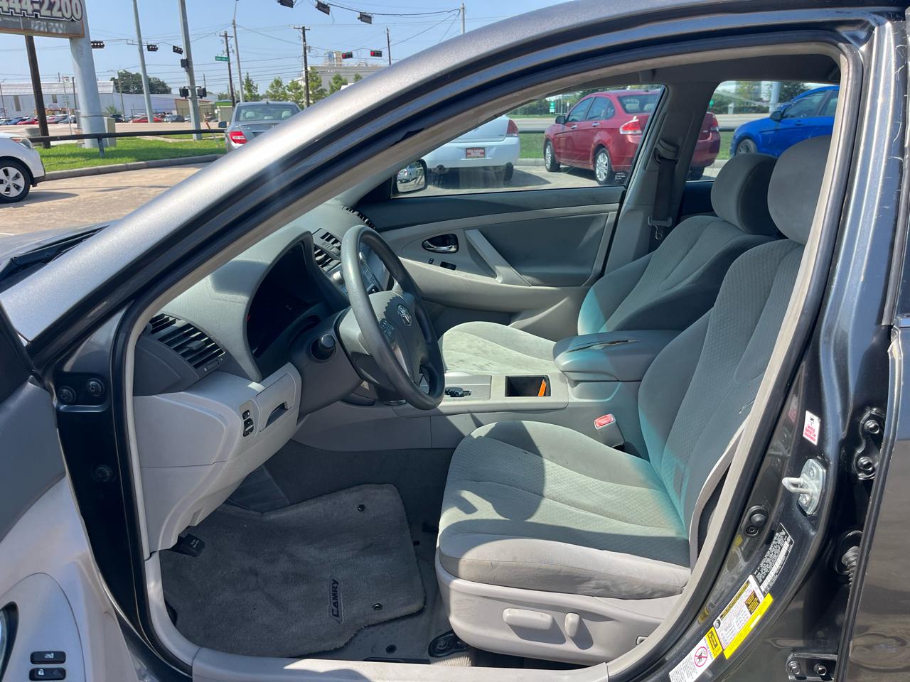 Toyota Camry SE 5-Spd AT 2009