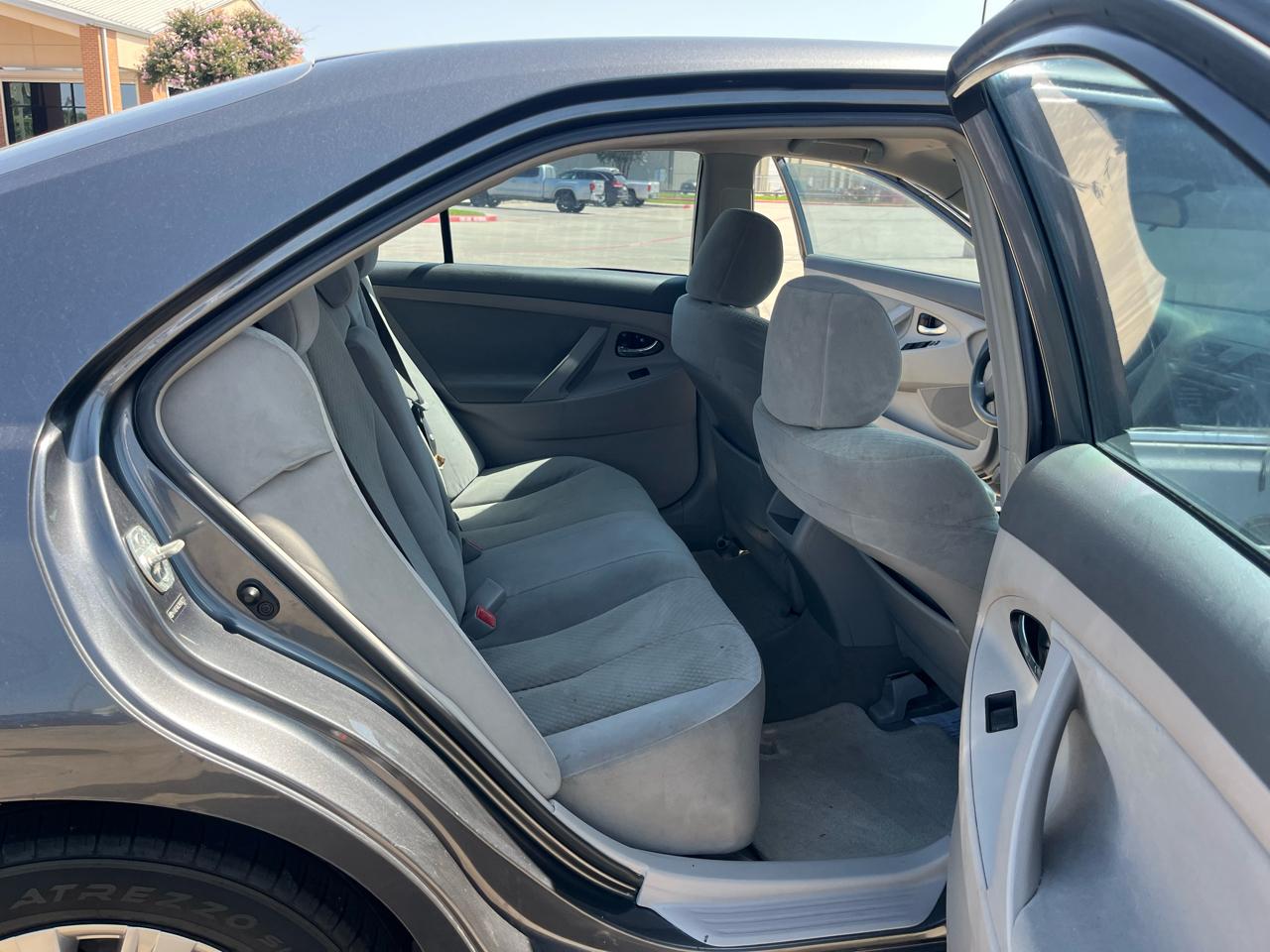 Toyota Camry SE 5-Spd AT 2009