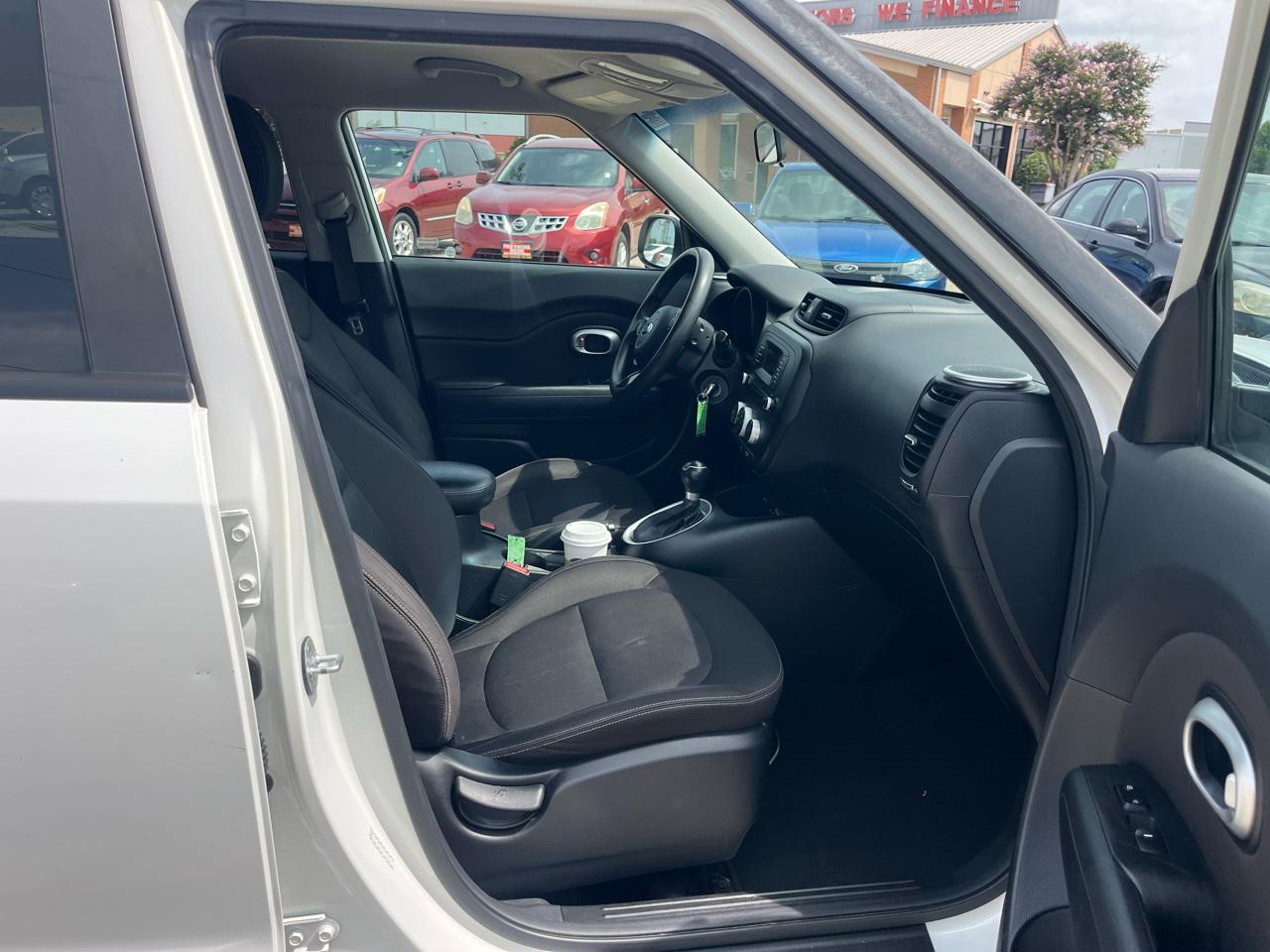 Kia Soul Base 6A 2016