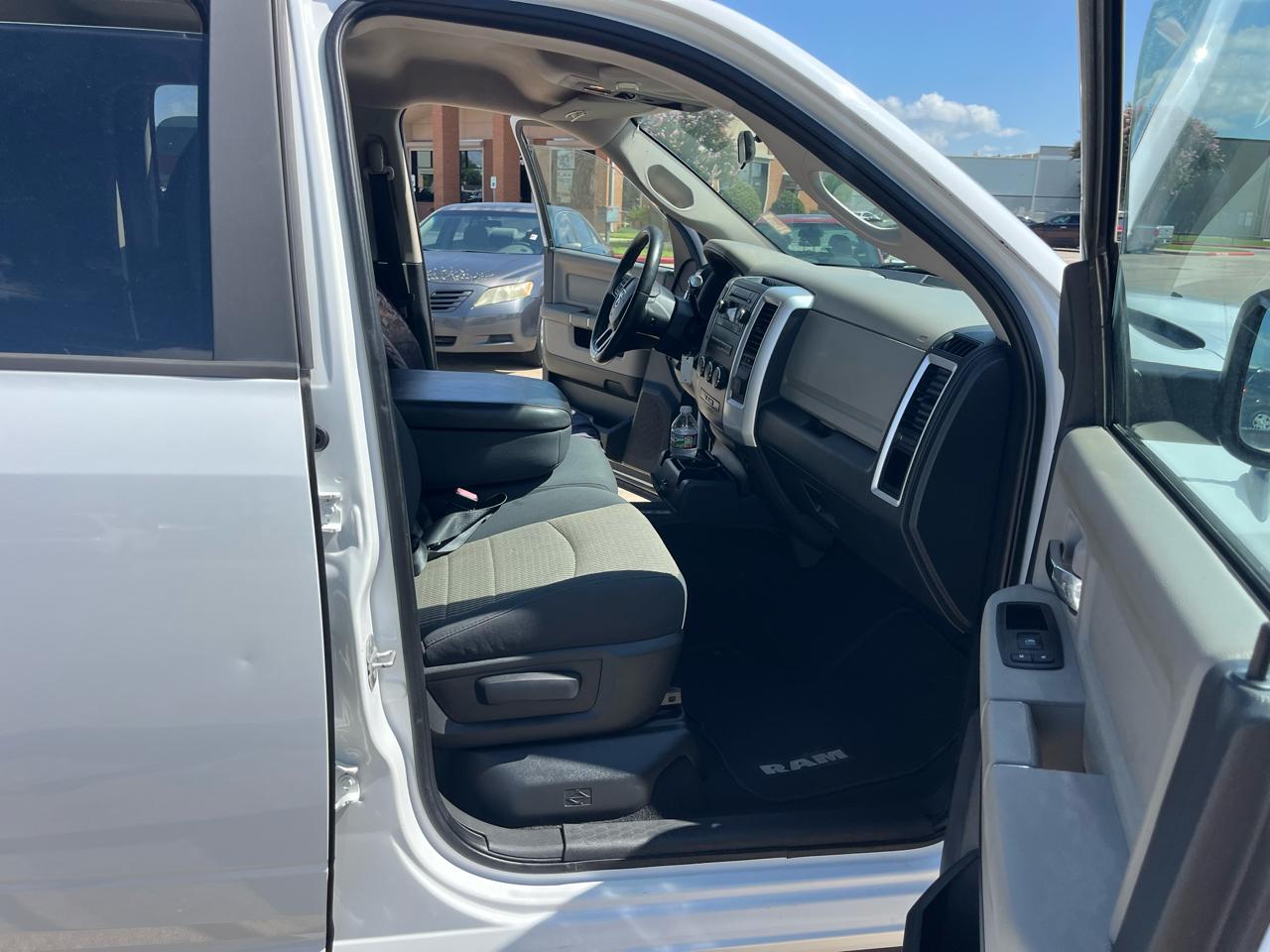 RAM 1500 SLT Quad Cab 2WD 2012