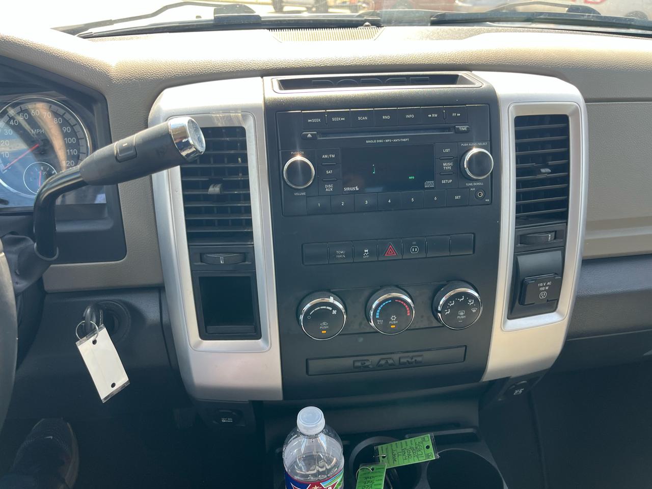 RAM 1500 SLT Quad Cab 2WD 2012