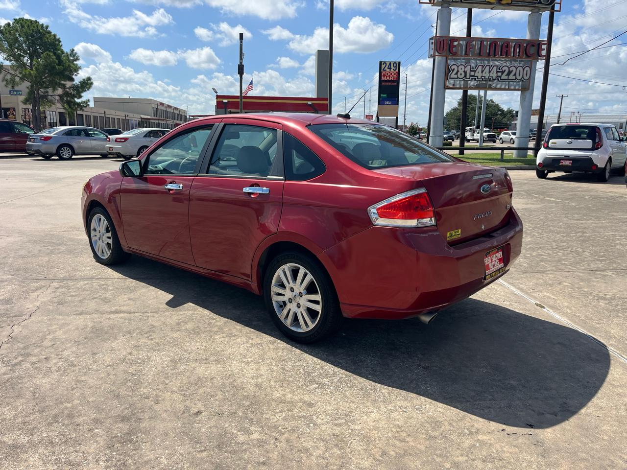 Ford Focus SEL Sedan 2010