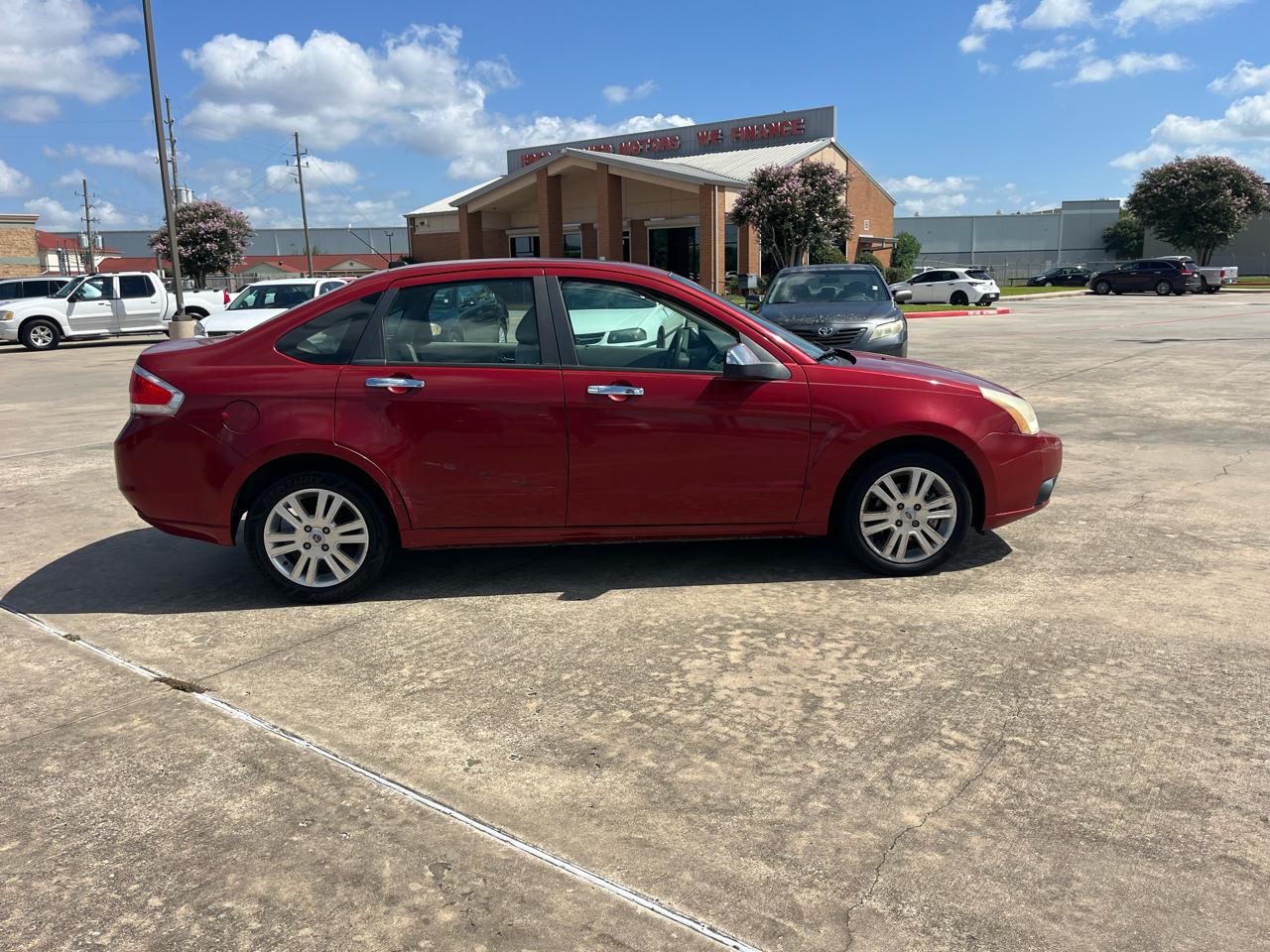Ford Focus SEL Sedan 2010