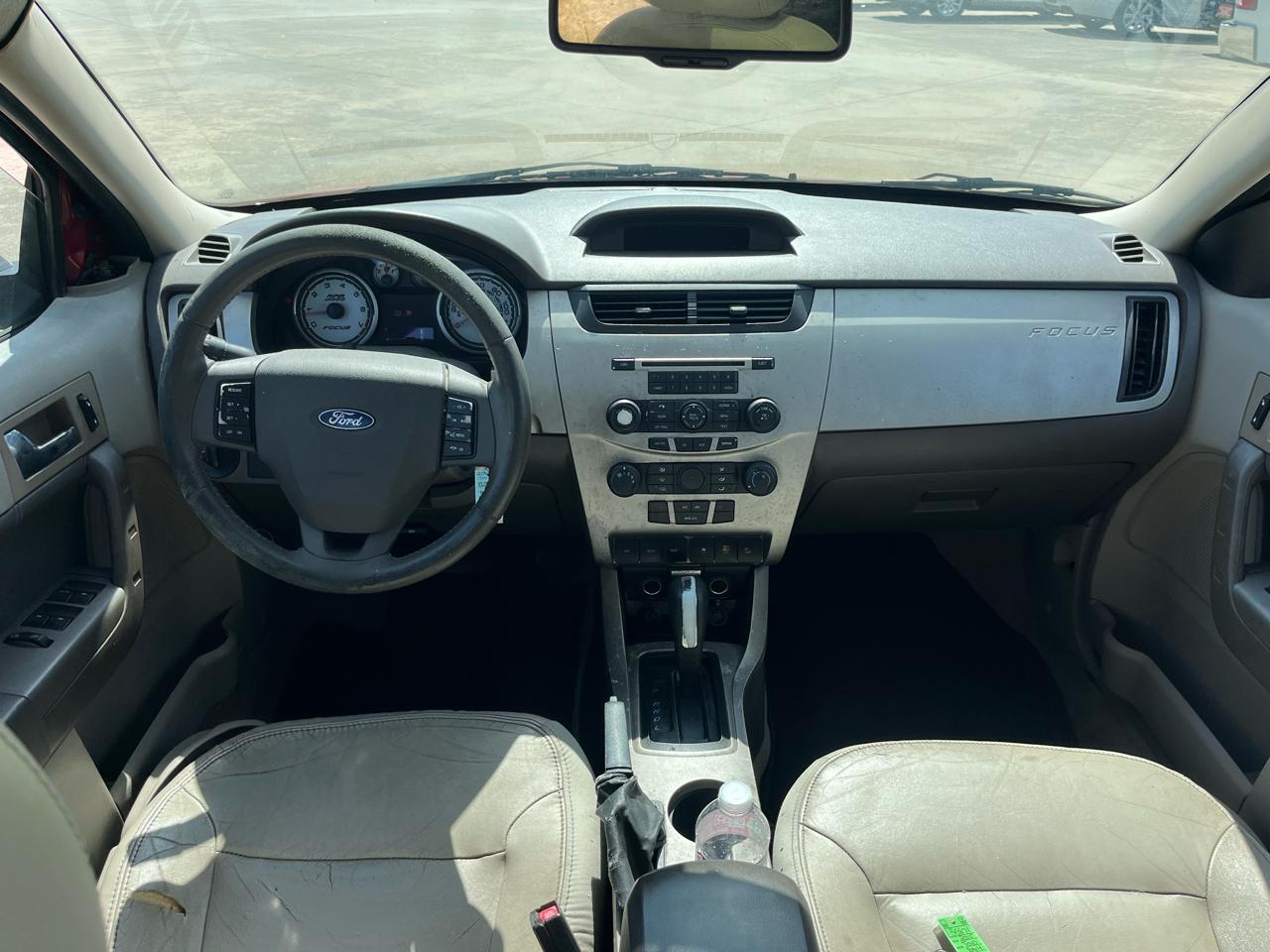 Ford Focus SEL Sedan 2010