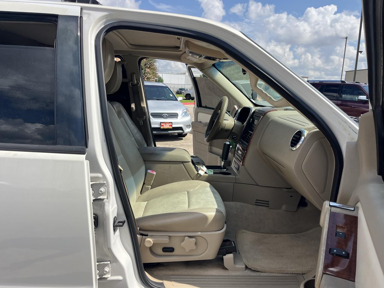 Ford Explorer Eddie Bauer 4.0L 2WD 2009