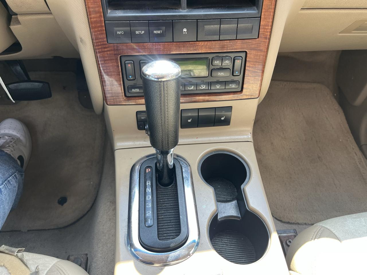 Ford Explorer Eddie Bauer 4.0L 2WD 2009