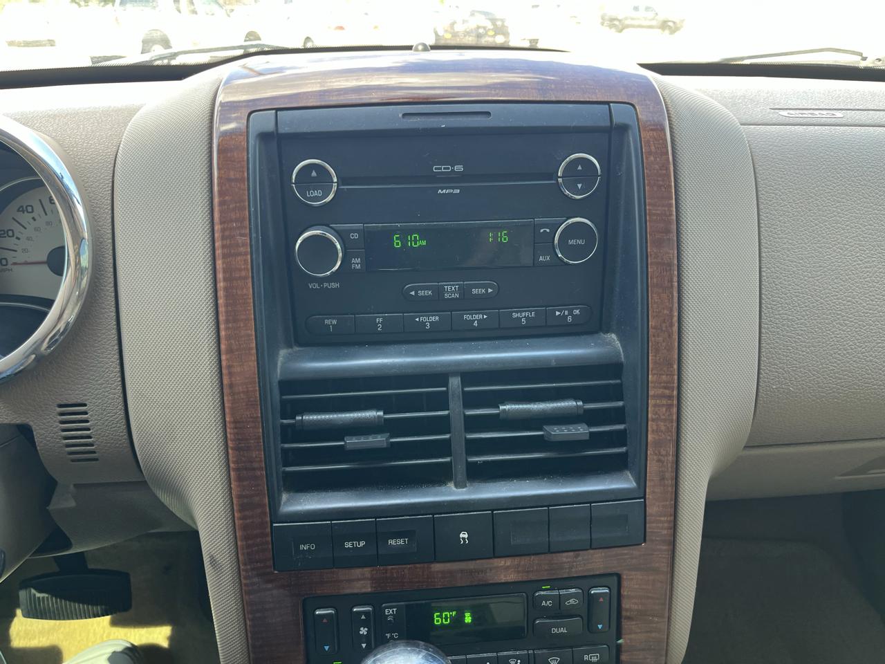 Ford Explorer Eddie Bauer 4.0L 2WD 2009