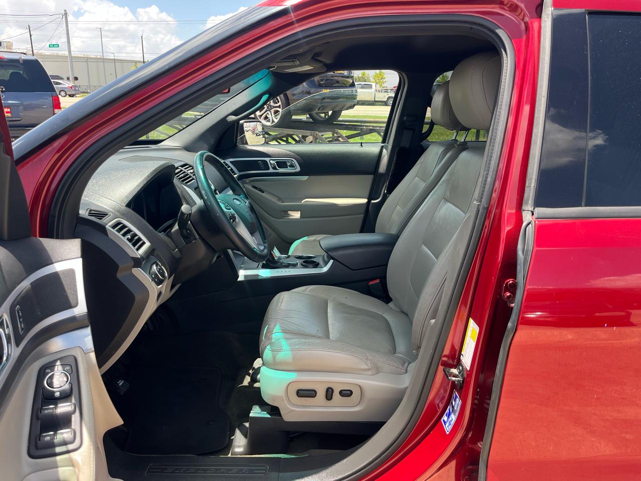 Ford Explorer XLT FWD 2013