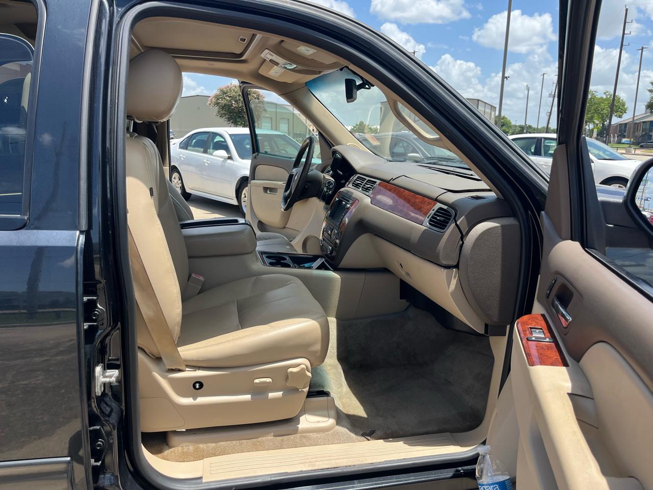 Chevrolet Tahoe LT 2WD 2012