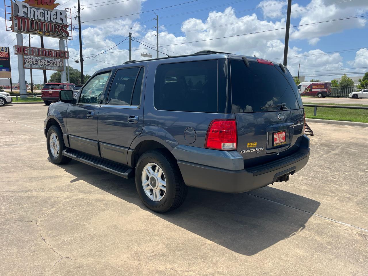 Ford Expedition XLT Popular 5.4L 2WD 2003