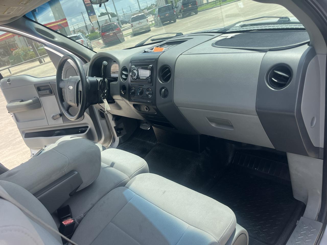 Ford F-150 XLT Long Bed 2WD 2006
