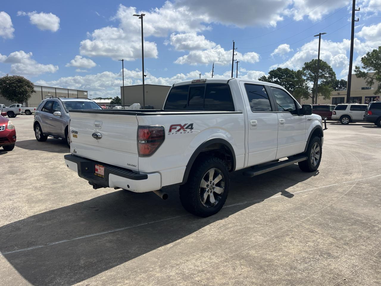 Ford F-150 XL SuperCrew 5.5-ft. Bed 4WD 2012