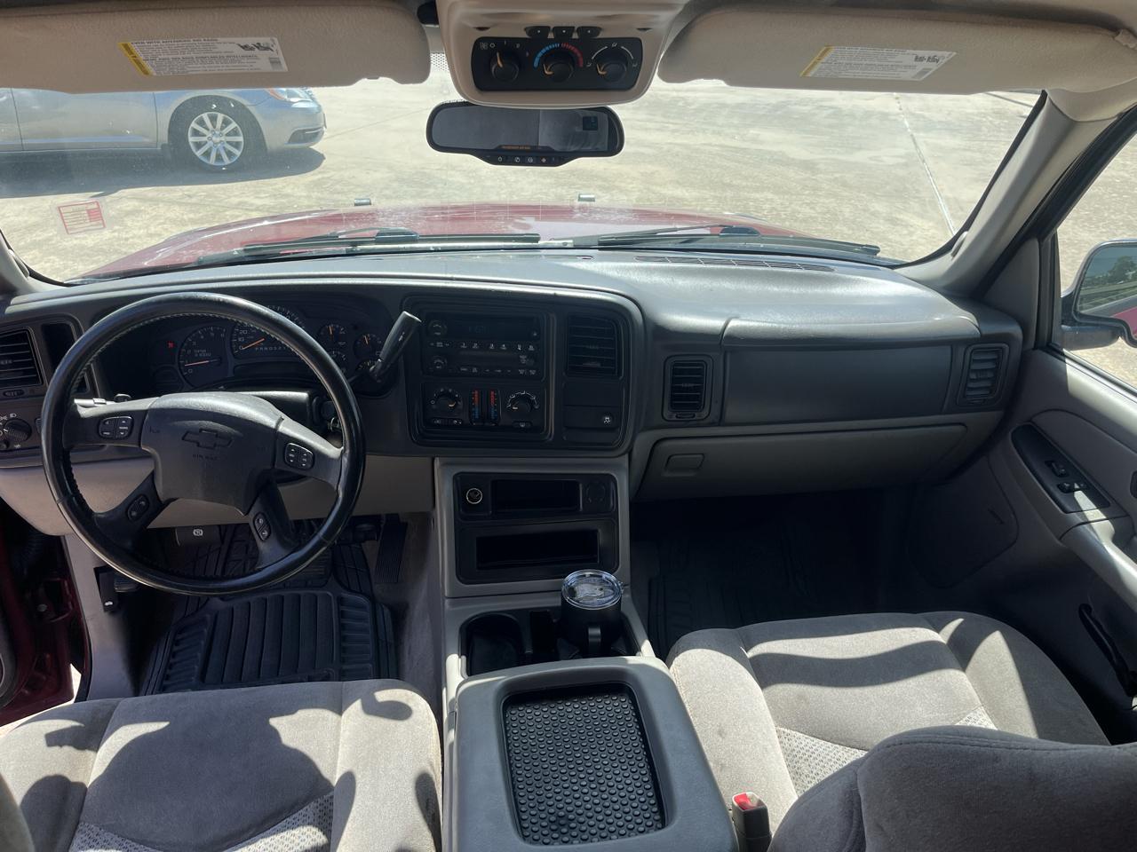 Chevrolet Suburban 1500 2WD 2006
