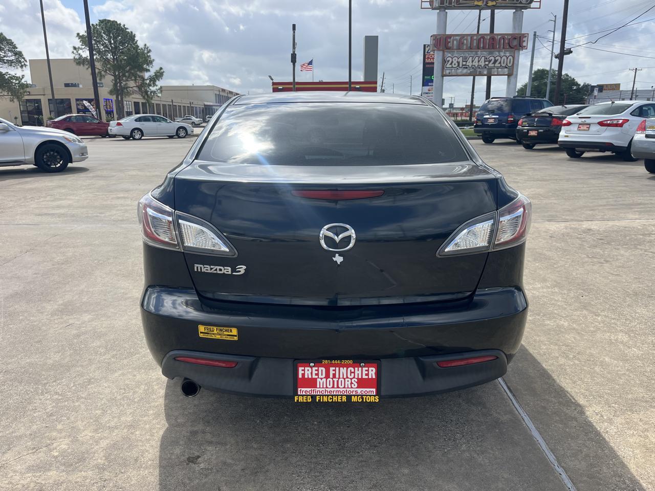 Mazda MAZDA3 i Touring 4-door 2011