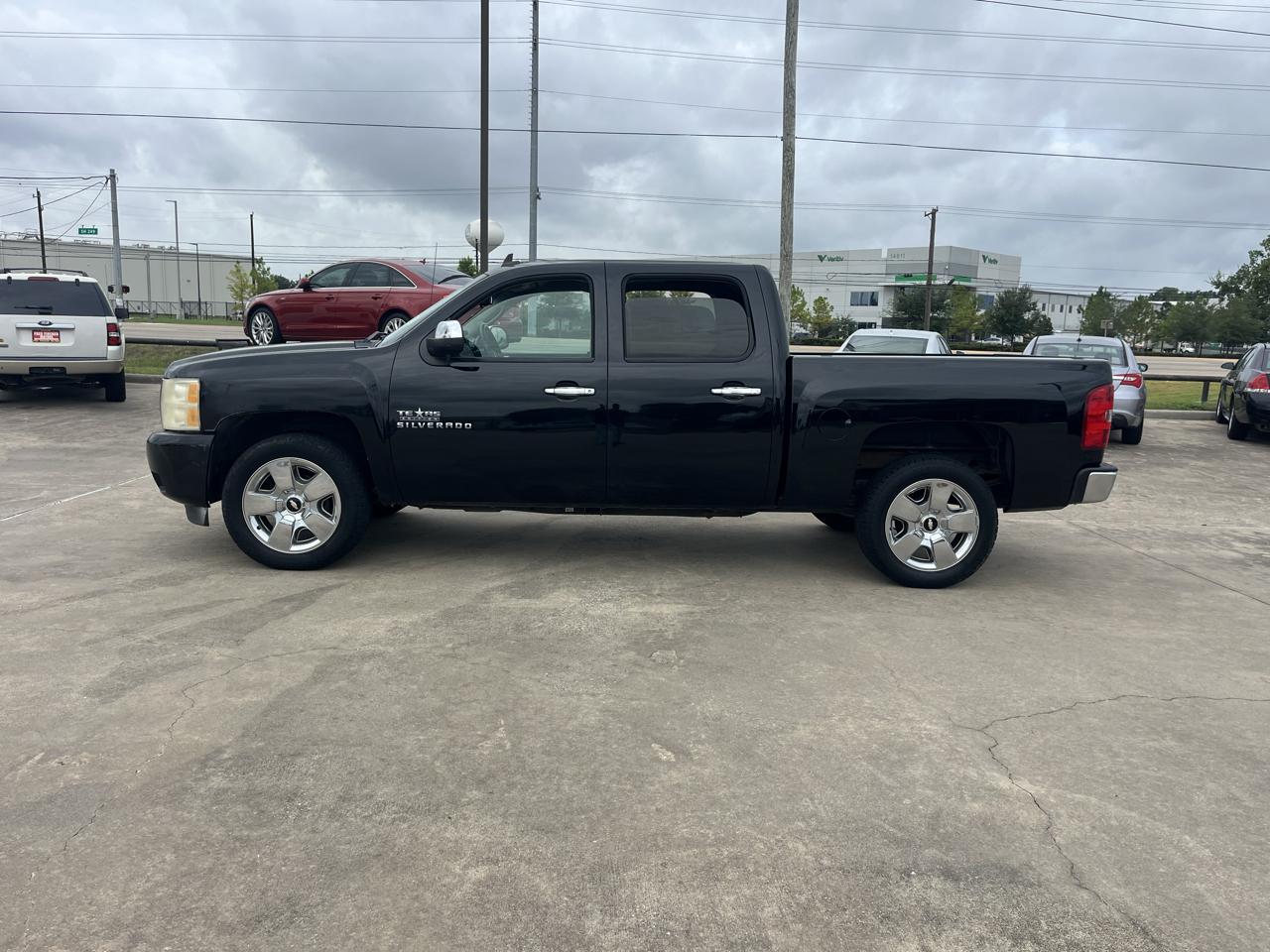 Chevrolet Silverado 1500 LT Crew Cab 2WD 2011