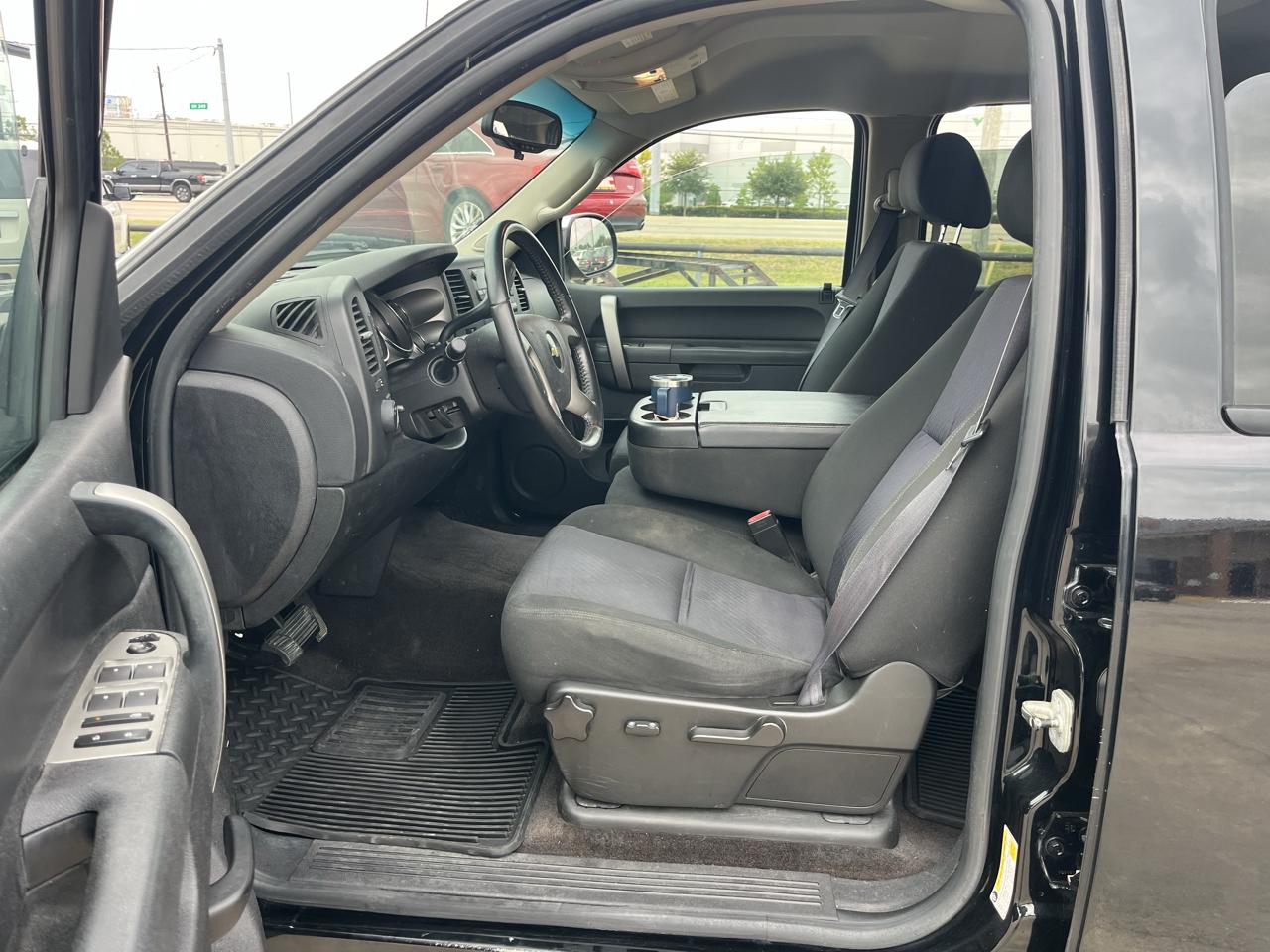 Chevrolet Silverado 1500 LT Crew Cab 2WD 2011
