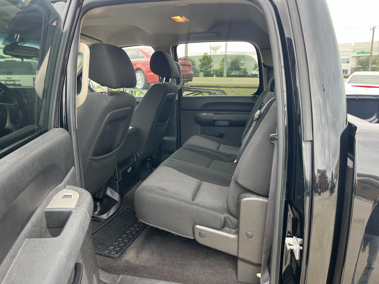 Chevrolet Silverado 1500 LT Crew Cab 2WD 2011