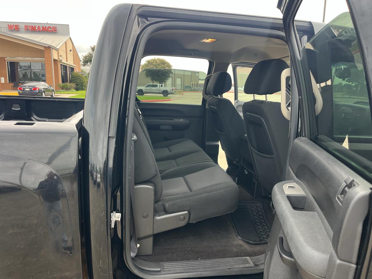 Chevrolet Silverado 1500 LT Crew Cab 2WD 2011
