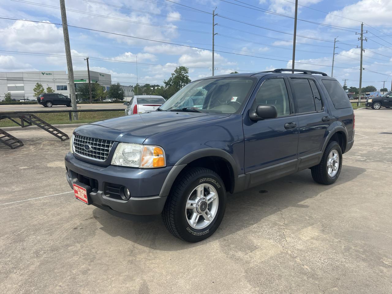 Ford Explorer XLT 4.6L 4WD 2003