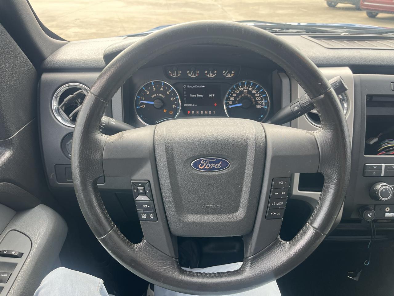 Ford F-150 XL SuperCrew 6.5-ft. Bed 4WD 2011