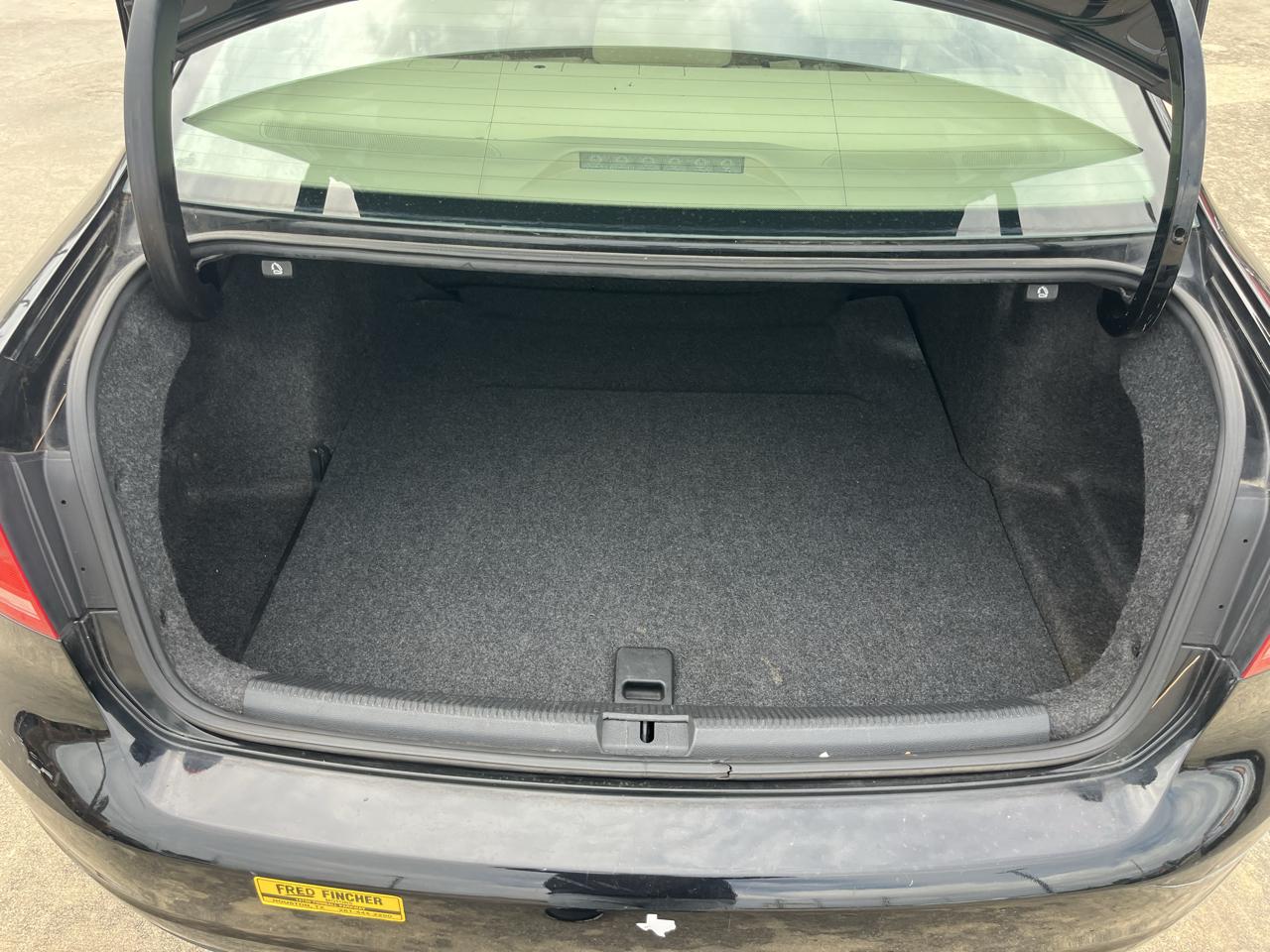 Volkswagen Passat 2.5L SE AT 2012