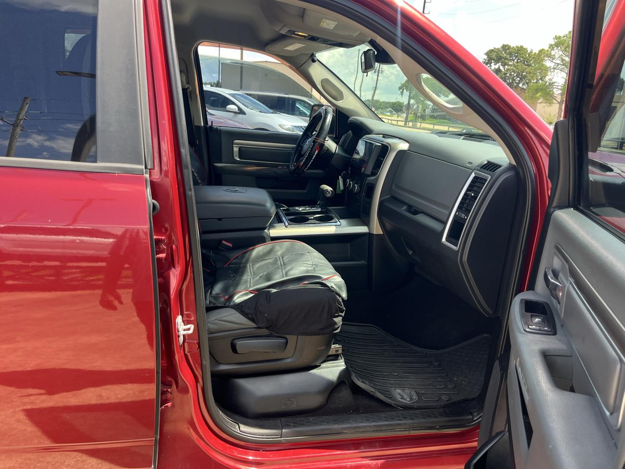 RAM 1500 SLT Quad Cab 2WD 2013