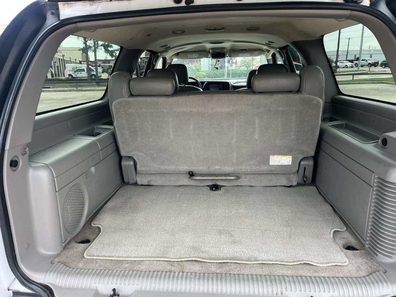 GMC Yukon XL 1500 2WD 2005