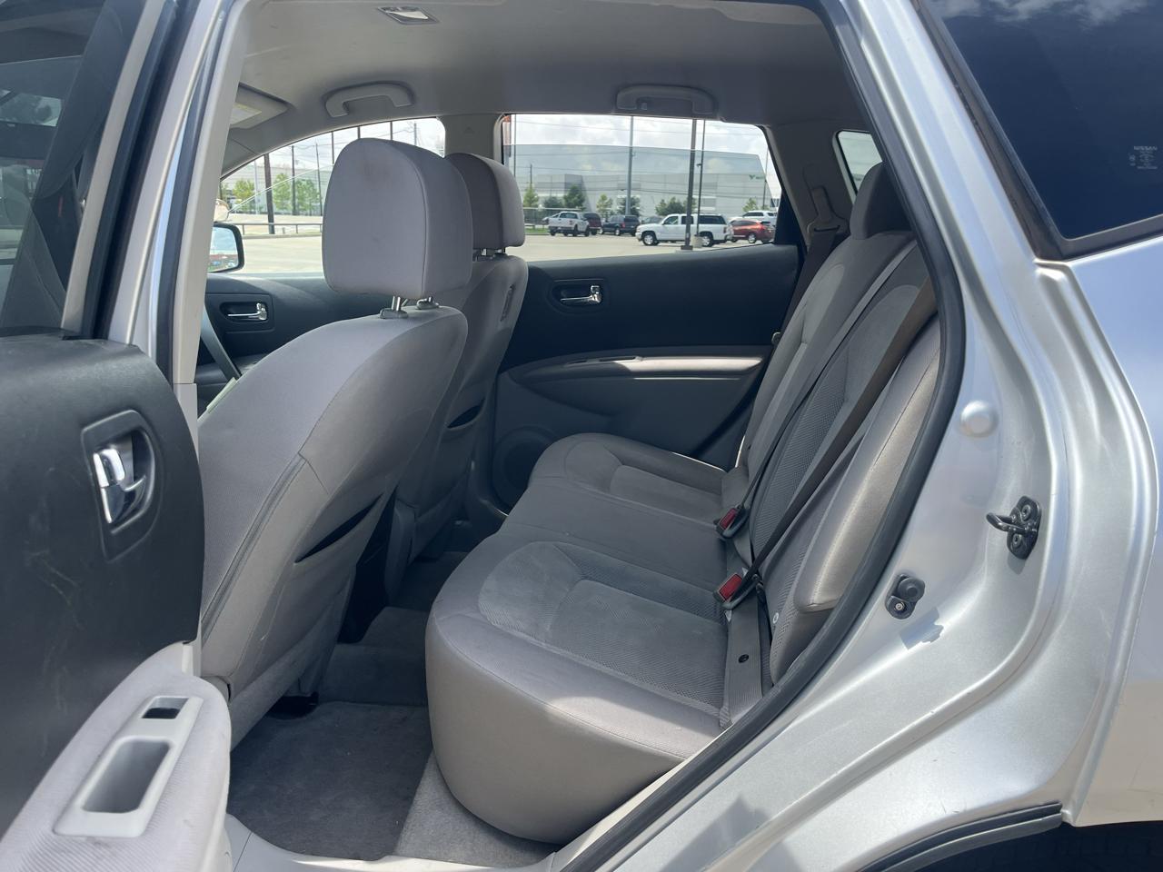 Nissan Rogue S 2WD 2012