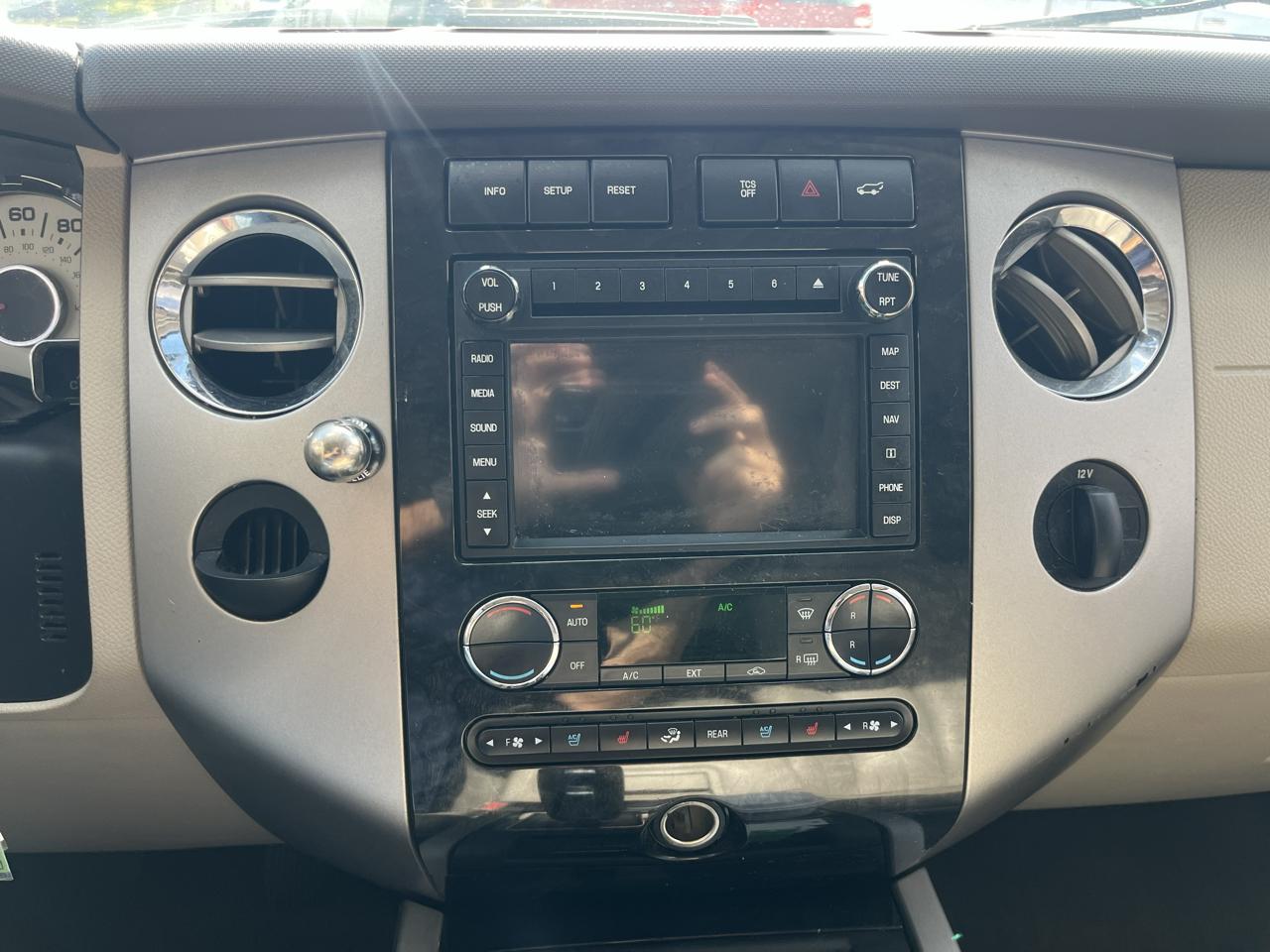 2012 Ford Expedition Limited - Photo 21