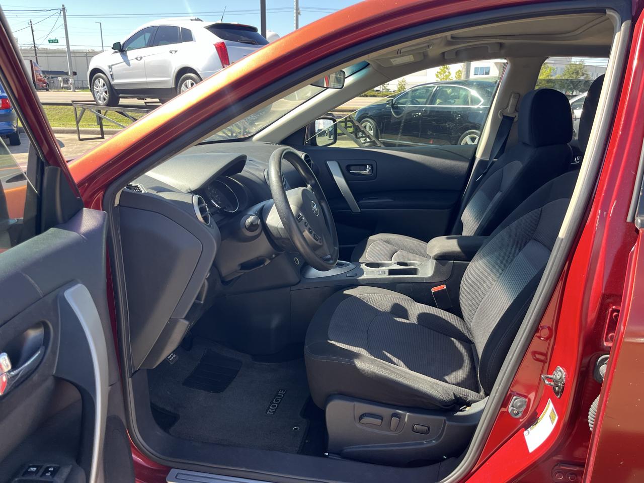 Nissan Rogue S 2WD 2012