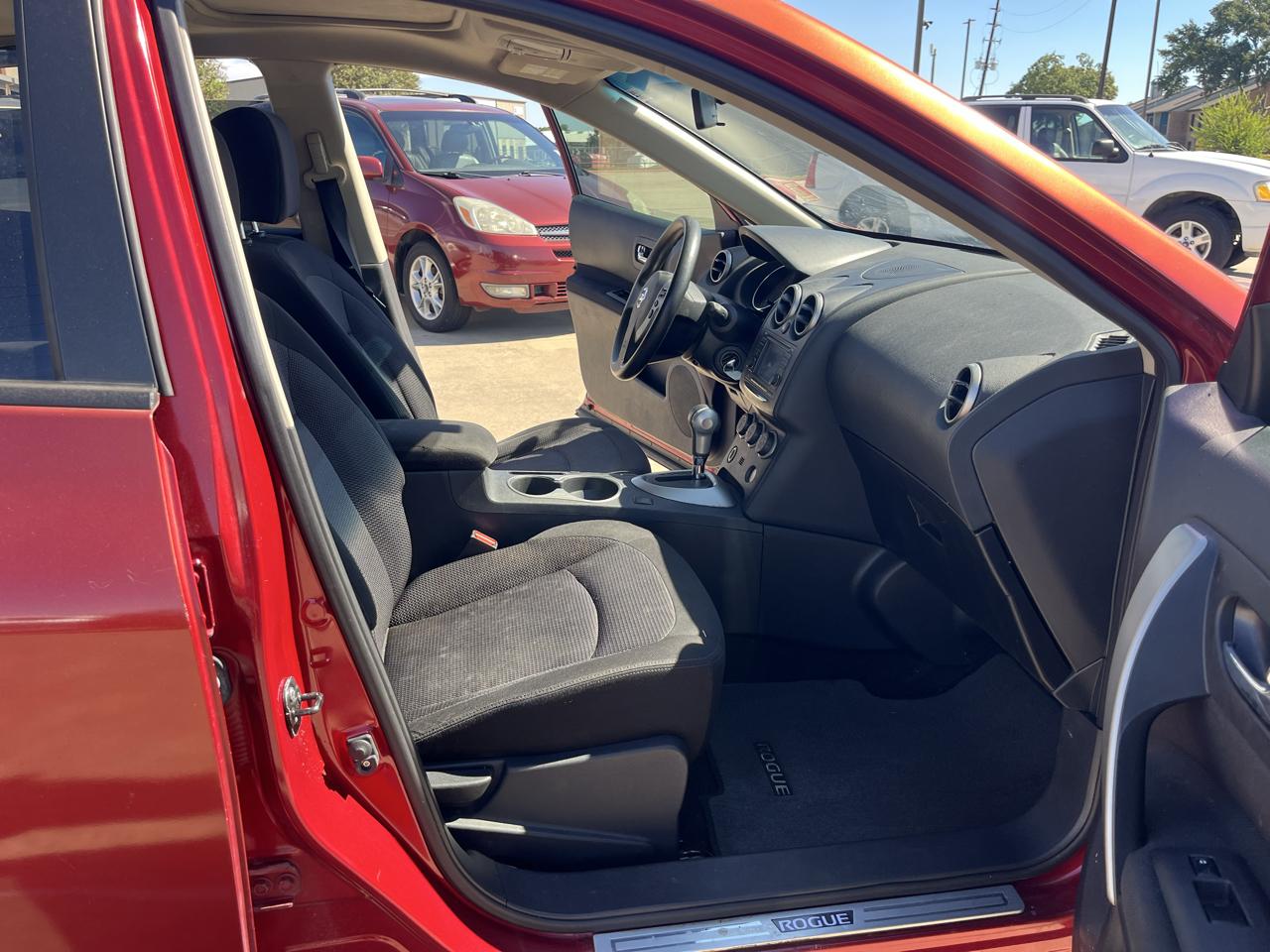 Nissan Rogue S 2WD 2012