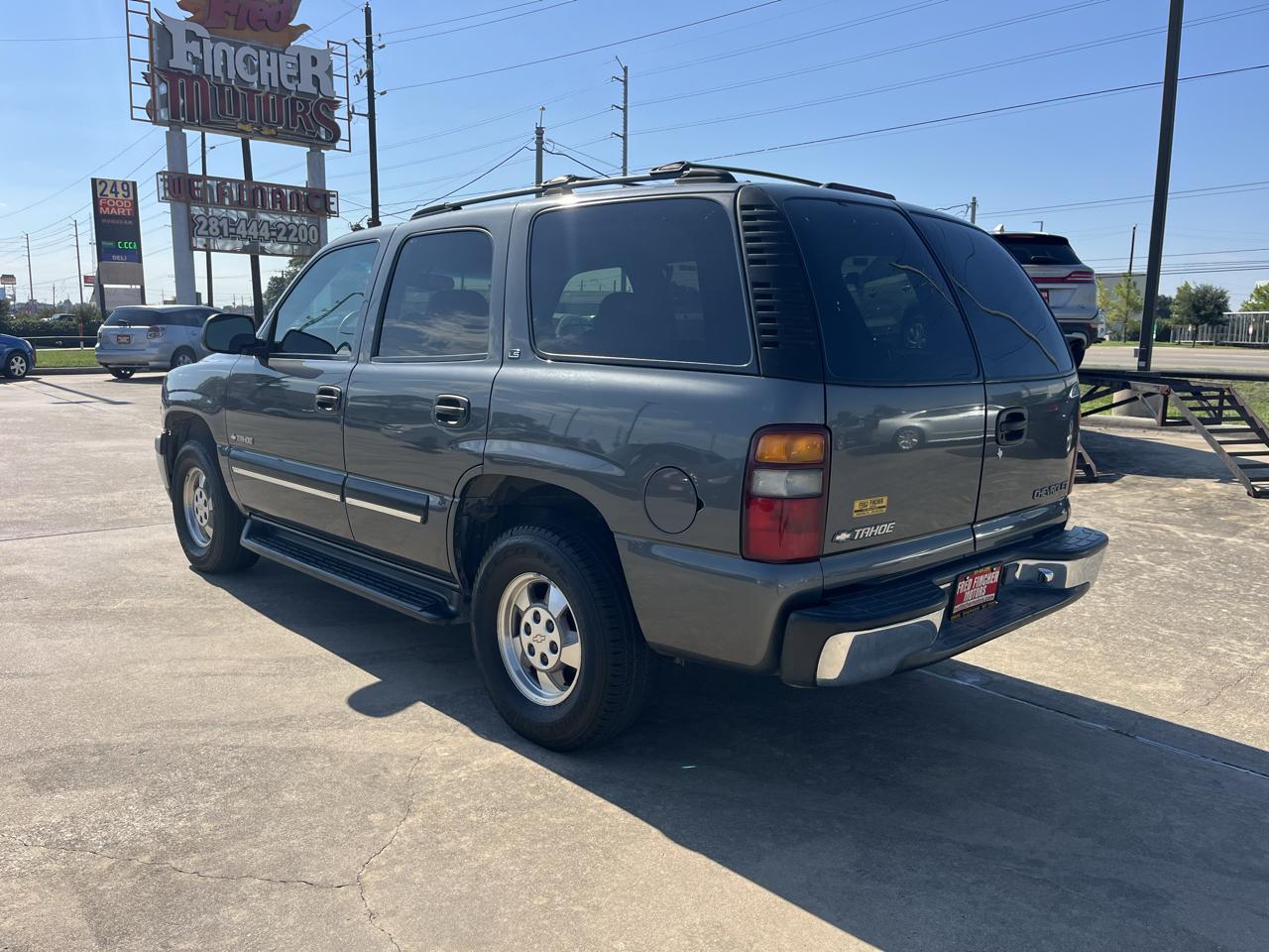 Chevrolet Tahoe 2WD 2001