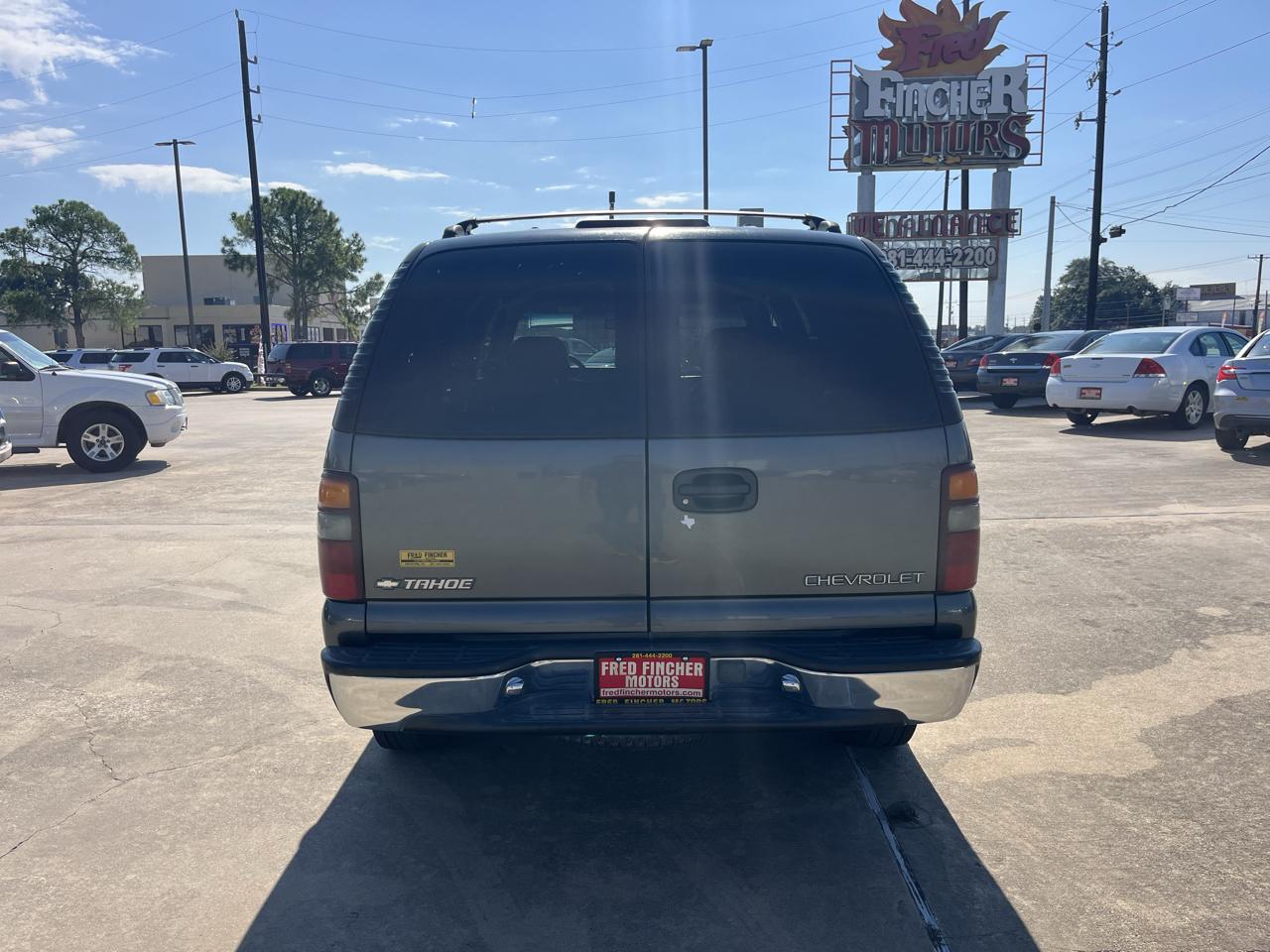 Chevrolet Tahoe 2WD 2001