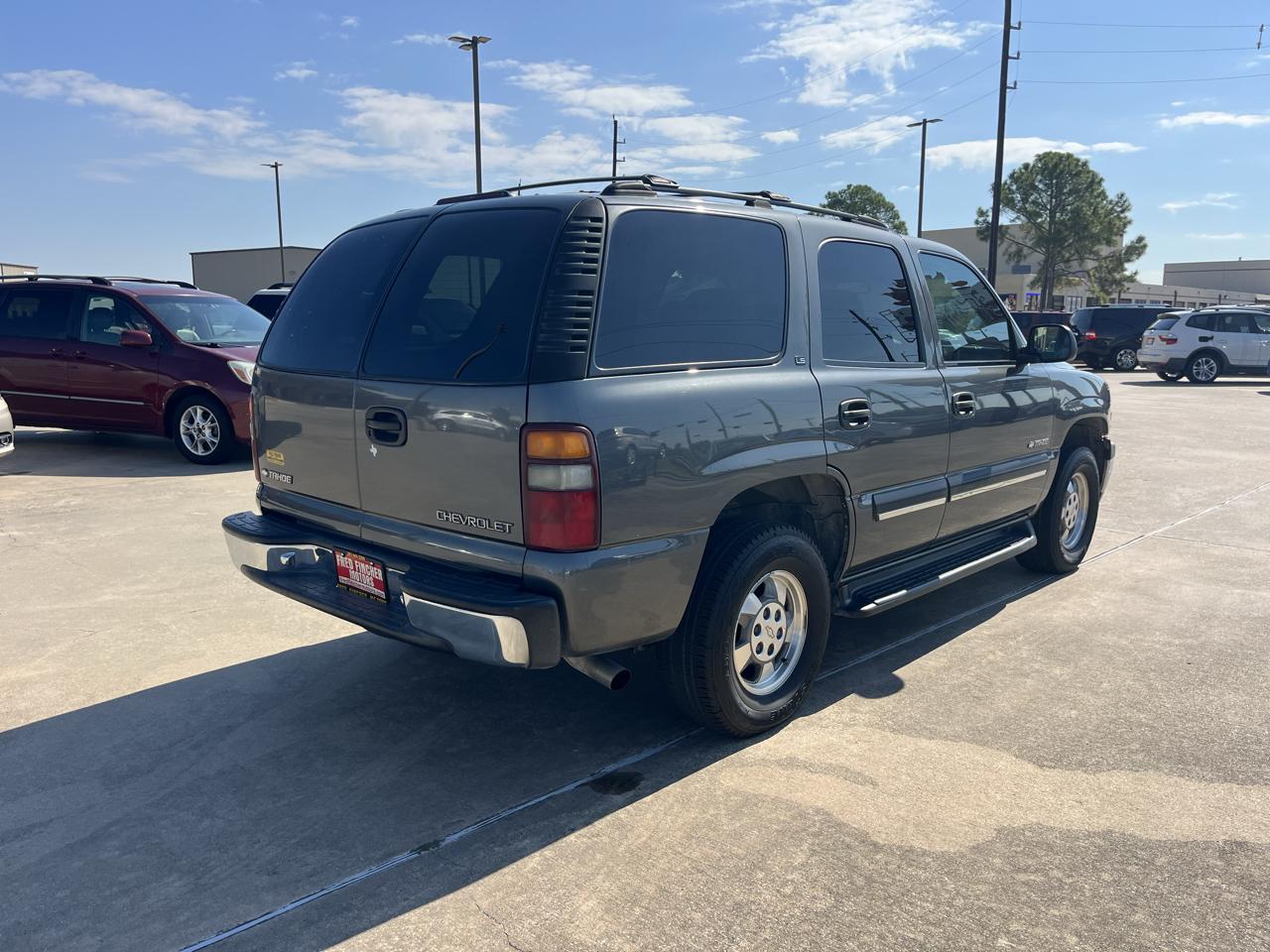 Chevrolet Tahoe 2WD 2001