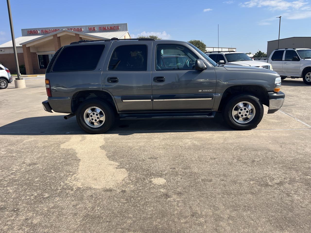 Chevrolet Tahoe 2WD 2001
