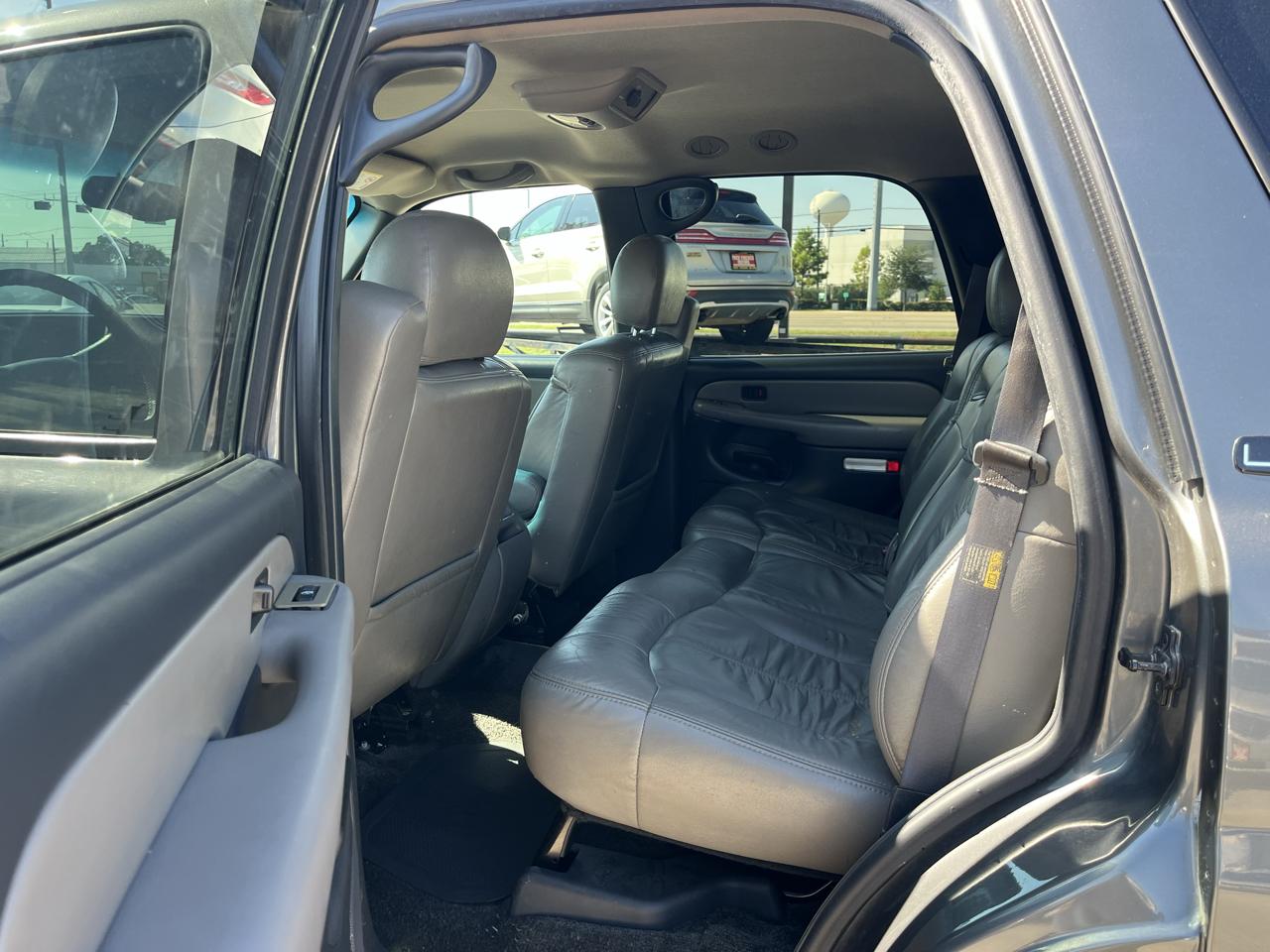 Chevrolet Tahoe 2WD 2001